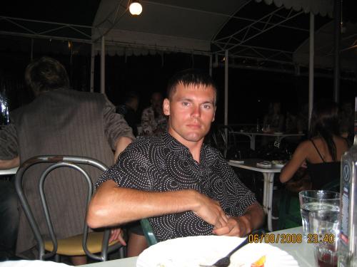 Альберт,41год,Луганск
