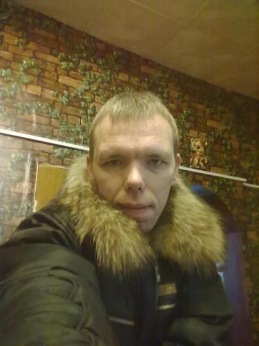михаил викторович,48лет,Кириши