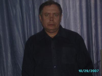 михаил,61год,Москва