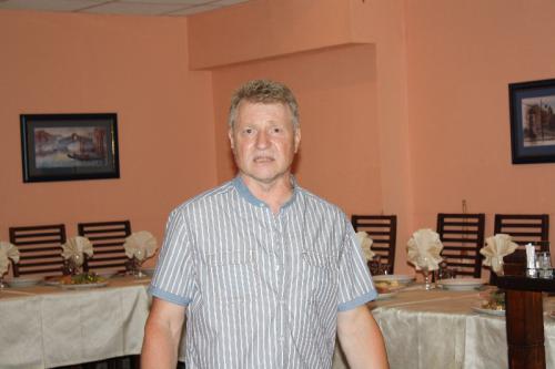 Валерий,65лет,Москва