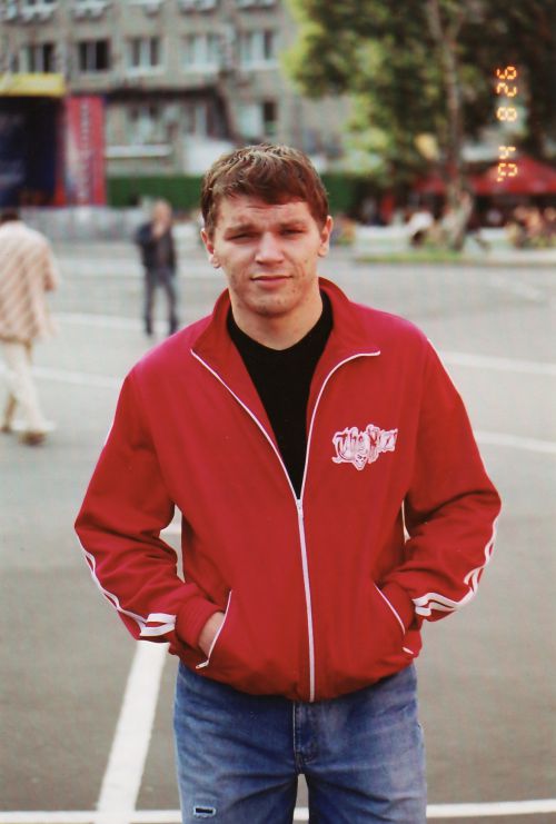 денис,46лет,Москва